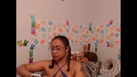 Nia Reese online show from 03.30.26