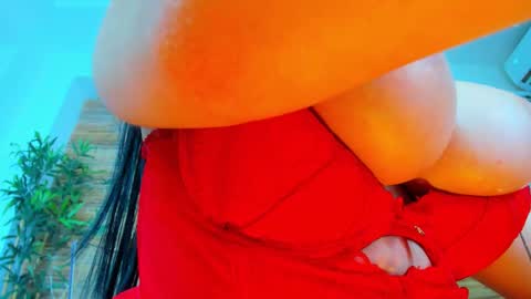 Snapshot of cupcake_izzy chatting on 02.06.26 cupcake_izzy online show from 02.06.26