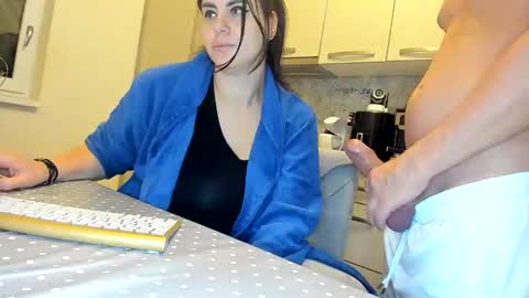 Snapshot of cuplu29 chatting on 10.22.25 maria alex online show from 10.22.25