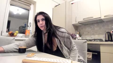 maria  alex online show from 04.23.26