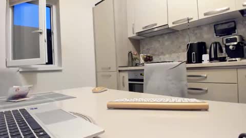maria  alex online show from 06.10.26