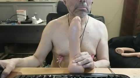 Snapshot of curiousbisex22 chatting on 08.07.26 Curiousbisex22 online show from 08.07.26
