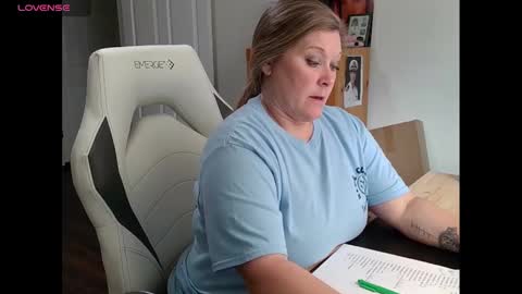 curious couple online show from 02.13.25