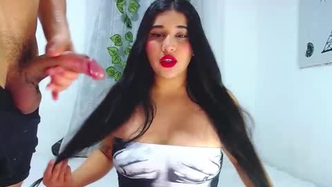 Snapshot of curiuscouplehot chatting on 11.23.25 Pablo and emma online show from 11.23.25