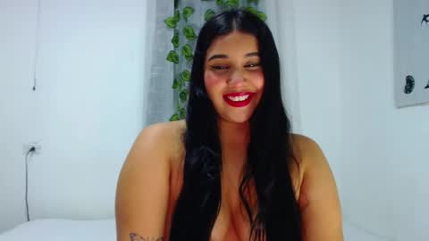 Snapshot of curiuscouplehot chatting on 11.29.25 Pablo and emma online show from 11.29.25