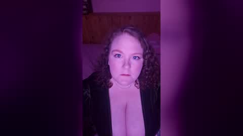 Snapshot of curlycult97 chatting on 06.18.26 curlycult97 online show from 06.18.26