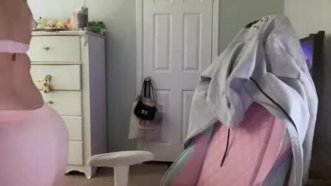 Emmie online show from 01.19.26