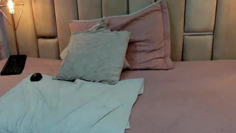 Snapshot of curvy_alyanna chatting on 09.11.25 Alyanna online show from 09.11.25