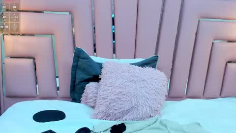 Snapshot of curvy_alyanna chatting on 11.09.25 Alyanna online show from 11.09.25