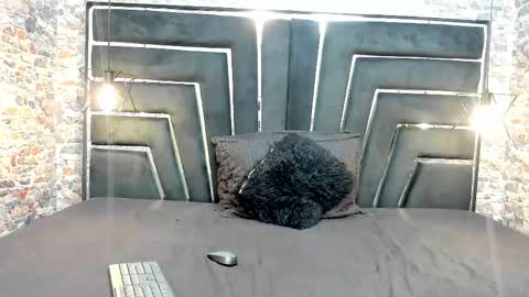 Snapshot of curvy_alyanna chatting on 11.18.25 Alyanna online show from 11.18.25