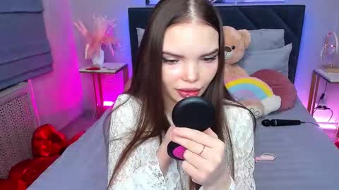 Snapshot of curvy_dynamite chatting on 03.17.26 Sammy online show from 03.17.26