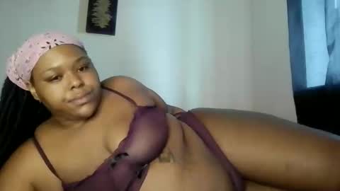 Snapshot of curvybcelinemixe chatting on 03.15.26 Cline online show from 03.15.26