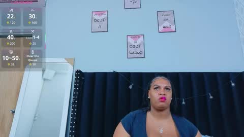Snapshot of curvyhomebebe chatting on 11.25.25 curvyhomebebe online show from 11.25.25