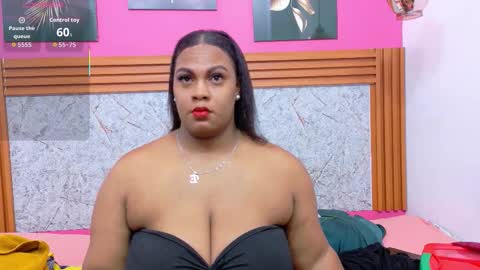 Snapshot of curvyhomebebe chatting on 01.11.26 curvyhomebebe online show from 01.11.26