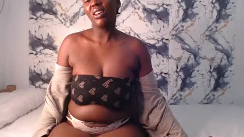 Snapshot of curvyj255 chatting on 07.25.26 curvyj255 online show from 07.25.26