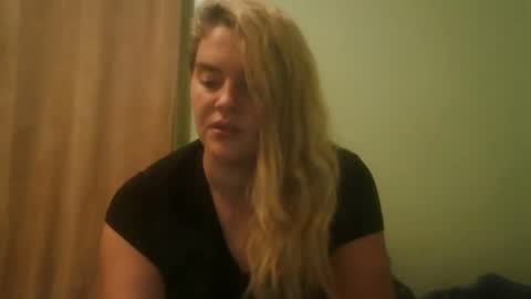 curvymom2025 online show from 11.05.25