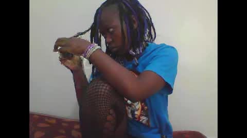 Snapshot of curvynubian chatting on 11.15.25 curvynubian online show from 11.15.25