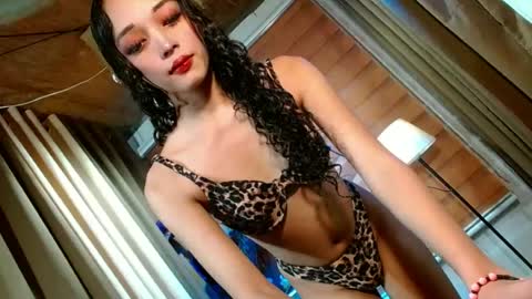 Snapshot of curybb_hanna19 chatting on 06.25.26 BBY CURLYHANNA online show from 06.25.26