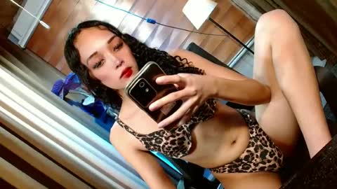 Snapshot of curybb_hanna19 chatting on 06.27.26 BBY CURLYHANNA online show from 06.27.26