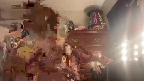 Snapshot of cushiontopushin chatting on 03.09.25 cushiontopushin online show from 03.09.25