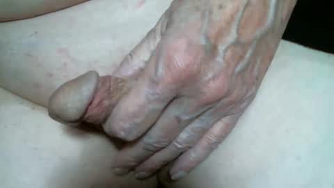 Snapshot of cutandwaxed2 chatting on 04.13.26 BI SMOOTH MATURE SUB online show from 04.13.26