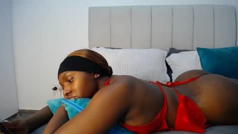 Liya online show from 10.23.25