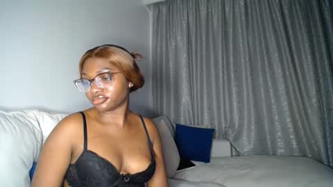 Liya online show from 04.11.26