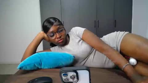 Liya online show from 06.15.26