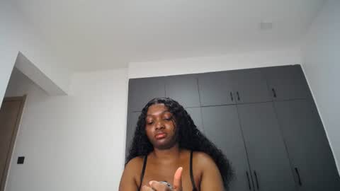 Snapshot of cute_ass18 chatting on 07.17.26 Liya online show from 07.17.26