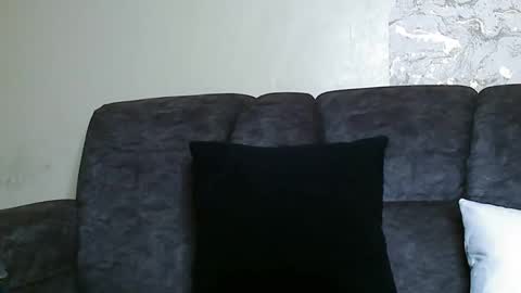 Snapshot of cute_beb2 chatting on 01.23.25 V EE online show from 01.23.25