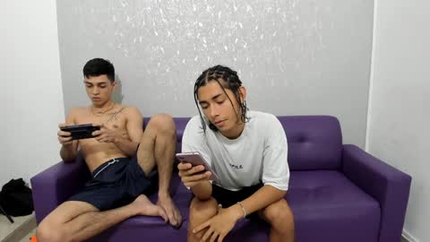 Snapshot of cute_boys18 chatting on 01.22.25 ARTURO-18 MATIAS-18 NIKOLAY-19 HADES-18 GABO-19 online show from 01.22.25