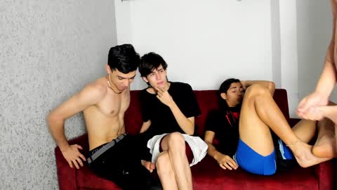 Snapshot of cute_boys18 chatting on 01.30.25 ARTURO-18 MATIAS-18 NIKOLAY-19 HADES-18 GABO-19 online show from 01.30.25