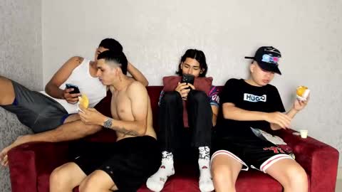 Snapshot of cute_boys18 chatting on 03.04.25 ARTURO-18 MATIAS-18 NIKOLAY-19 HADES-18 GABO-19 online show from 03.04.25