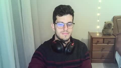 Snapshot of cute_but_masculine chatting on 02.18.26 cute_but_masculine online show from 02.18.26