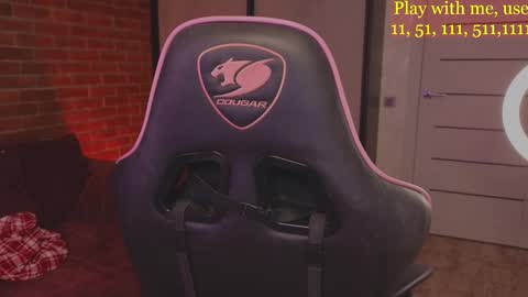 Everyday stream in the same time online show from 03.11.25