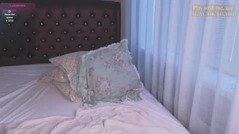 Everyday stream in the same time online show from 04.27.26