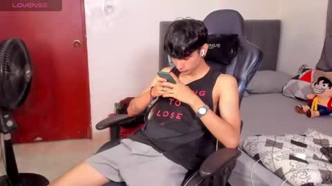Snapshot of cute_diego_ chatting on 06.23.26 Diego online show from 06.23.26