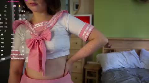 Snapshot of cute_emiliya chatting on 06.22.26 Emily online show from 06.22.26