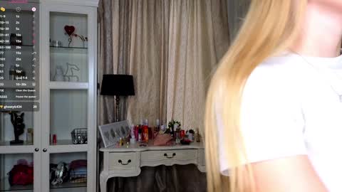 Anne online show from 10.17.25