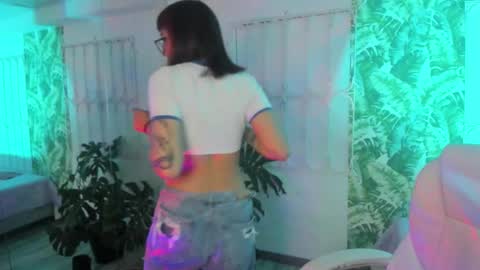 Sofa  online show from 11.13.25