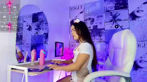 Cute horny1 online show from 06.18.26