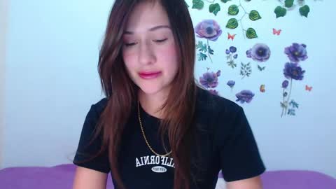 Snapshot of cute_isaa chatting on 05.12.26 Isabella online show from 05.12.26