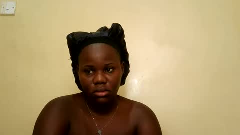 cute_latifah online show from 03.14.26