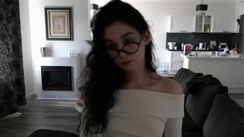 Lilia online show from 05.03.26