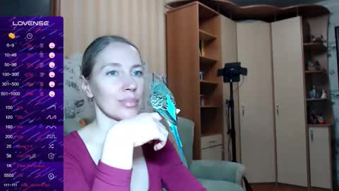 Snapshot of cute_lion_ chatting on 12.30.24 cute_lion_ online show from 12.30.24