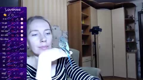 Snapshot of cute_lion_ chatting on 12.31.24 cute_lion_ online show from 12.31.24