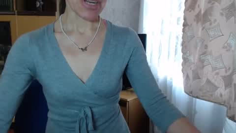 Snapshot of cute_lion_ chatting on 01.14.25 cute_lion_ online show from 01.14.25