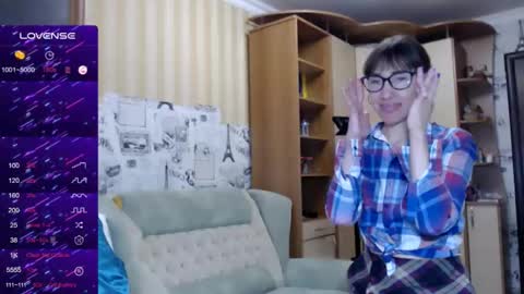 Snapshot of cute_lion_ chatting on 02.17.25 cute_lion_ online show from 02.17.25