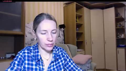 cute_lion_ online show from 02.16.26