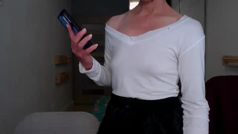cute_lion_ online show from 04.25.26